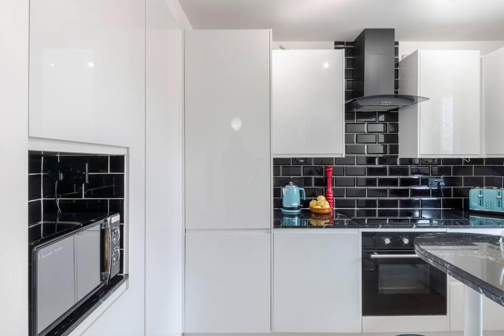 The Clarence, Central London Apartment W/ Wifi Экстерьер фото