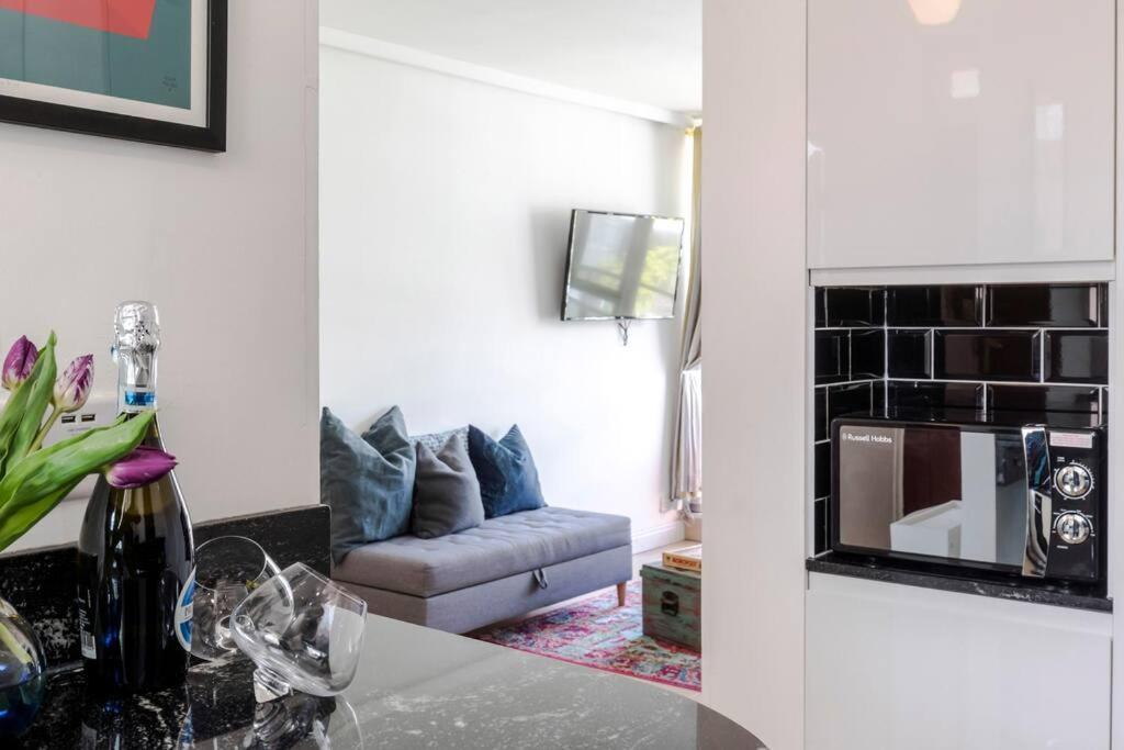 The Clarence, Central London Apartment W/ Wifi Экстерьер фото